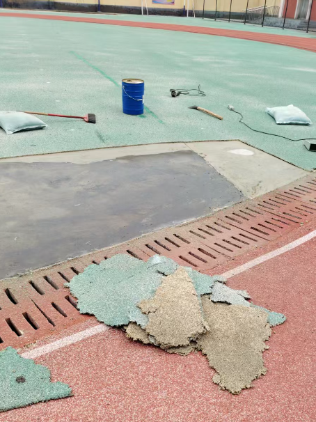 阿里球场翻新维修补、球场翻新修补改造